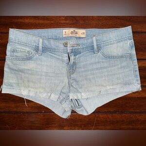 Women’s size 9 Hollister super low rise jeans shorts